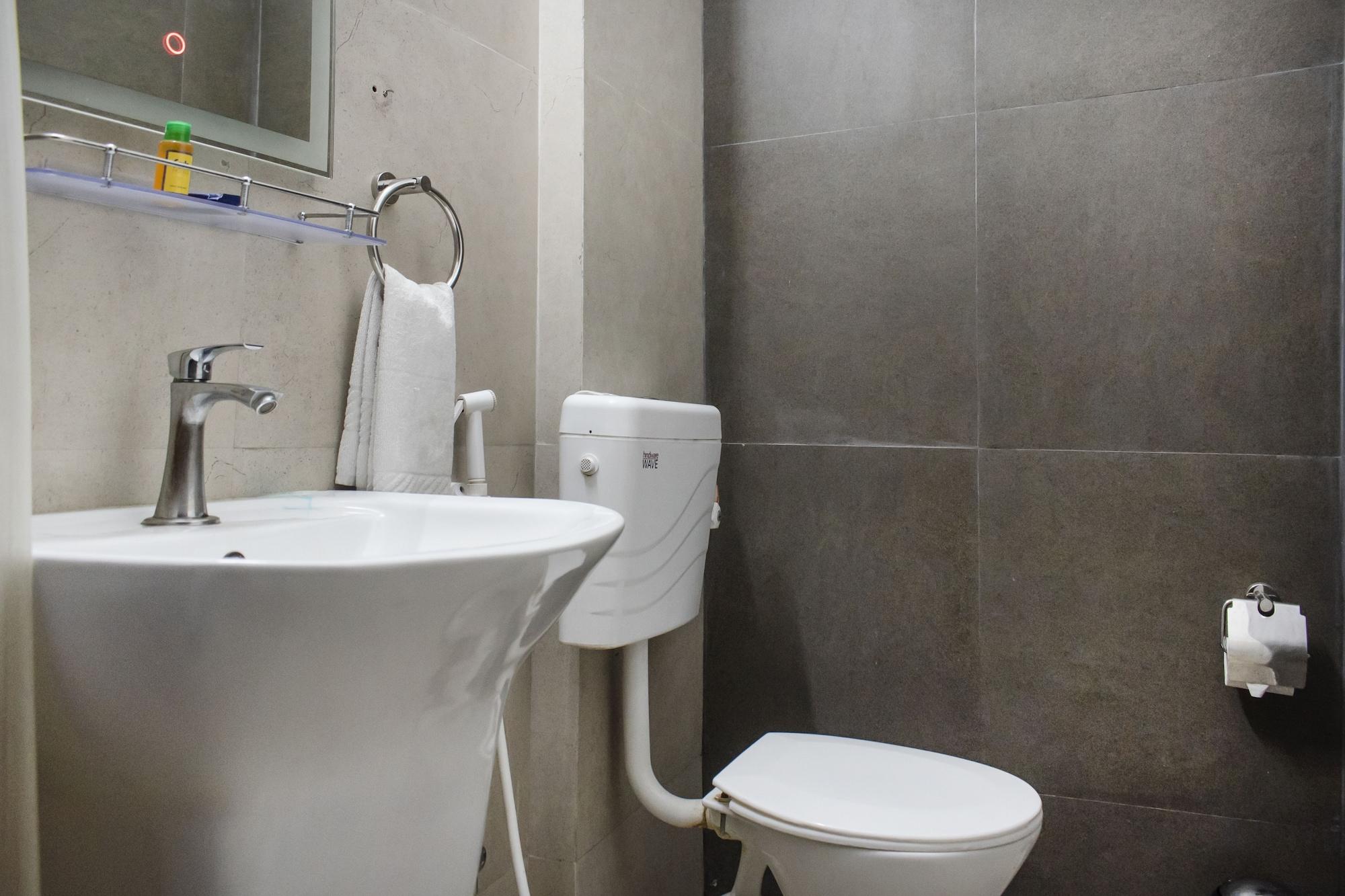 Fabhotel Brook Elan Viman Nagar Pune